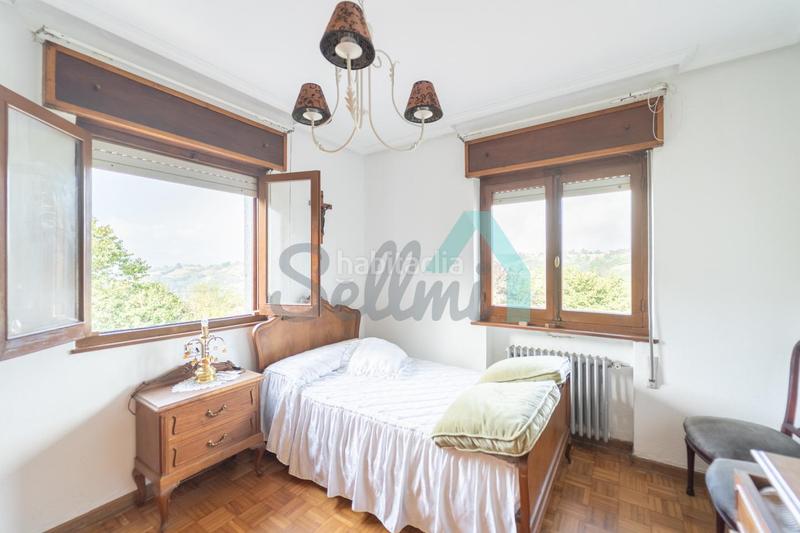 Foto 61db6236-9df8-4839-a78e-34f22b971491. Maison avec chauffage parking dans Parroquias Sur - La Manjoya Oviedo