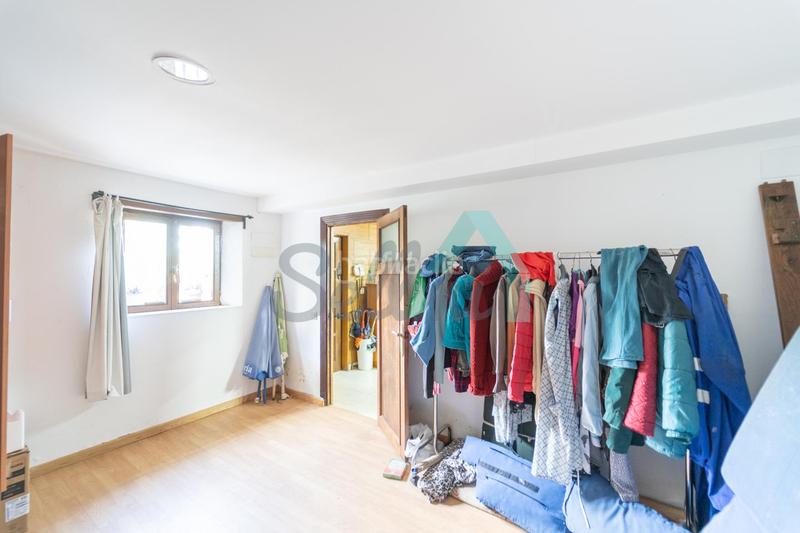 Foto 7bfb6d5d-0bf6-4e05-a0e4-3044417e5436. Maison avec chauffage parking dans Parroquias Sur - La Manjoya Oviedo