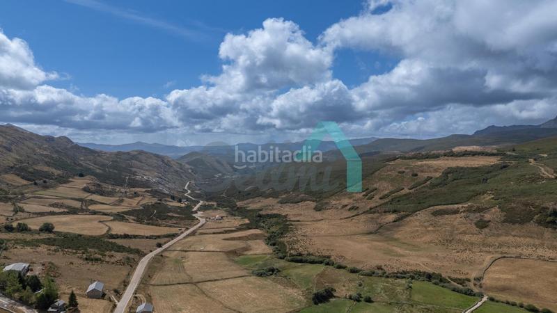 Foto 373b11e2-560b-40de-8d4d-b7cd7d9ce167. Bauernhof in Somiedo