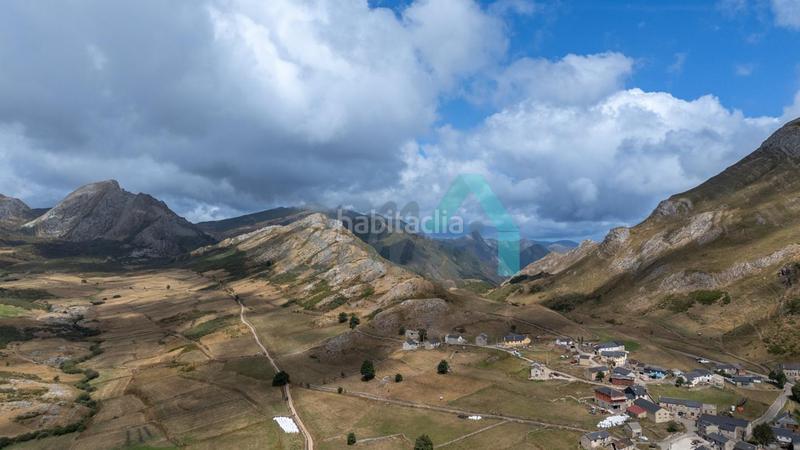 Foto 80f3a26f-79f0-40f0-a216-b6055fd00c40. Bauernhof in Somiedo