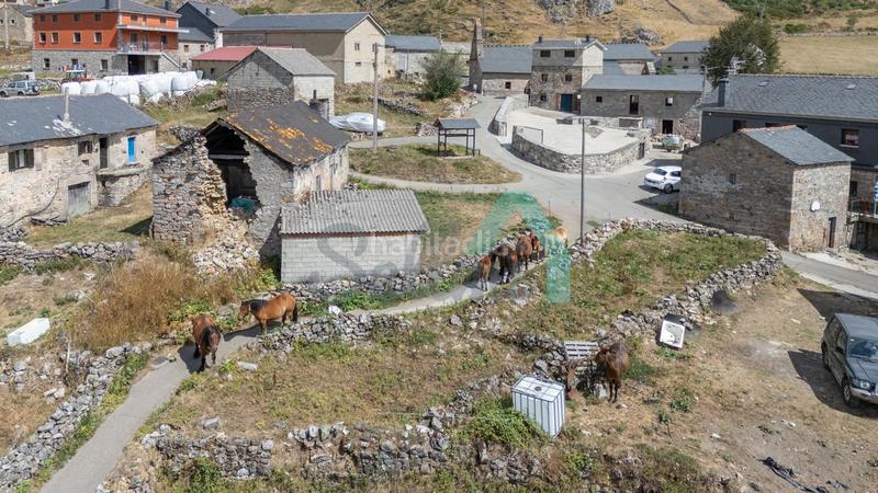 Foto 6e89952a-d044-4767-9f5c-c7bd797228a0. Masía en Somiedo