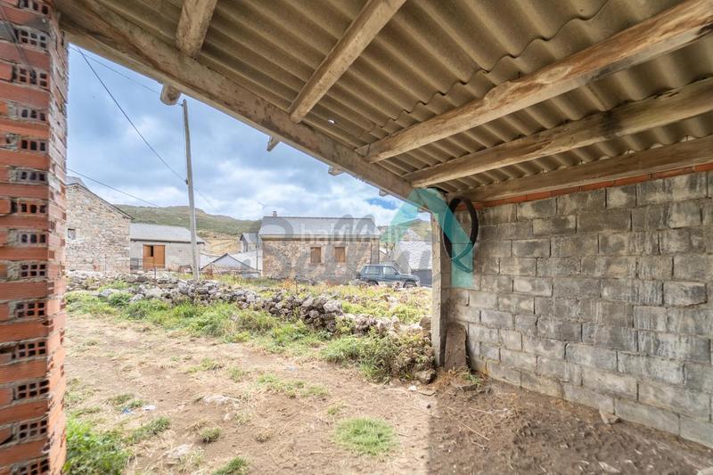 Foto d35bfb08-c246-4ab6-be55-ba2fb3496510. Masía en Somiedo