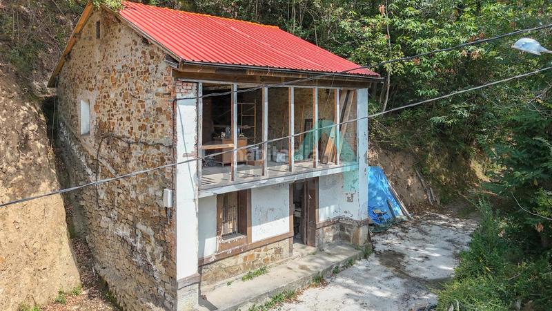 Foto 382fab96-ad0c-484a-87ef-7d2facbbf7b9. Casa en Laviana