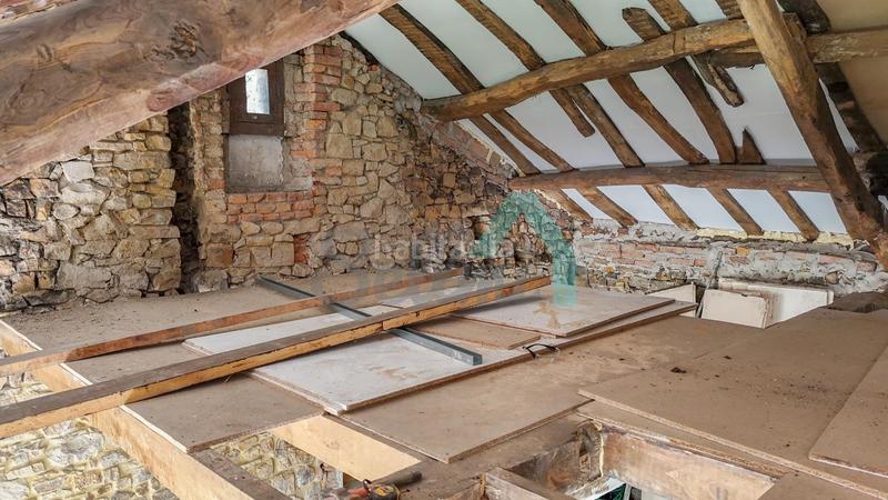 Foto ee924484-b1bb-4e72-960e-1300610d3d04. Casa en Laviana