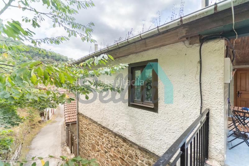 Foto d3464c13-2072-4f0b-a805-e3ce49cb1e53. Casa en Aller
