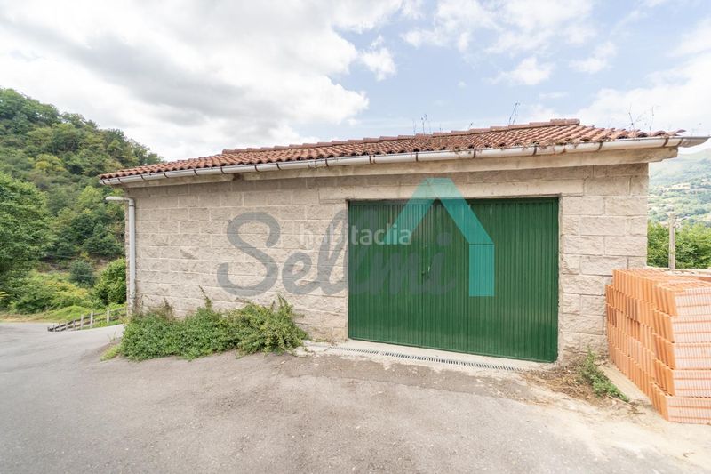 Foto 020be4b8-de38-4431-8c63-e250c3dbbb8b. Haus mit heizung parking in Aller