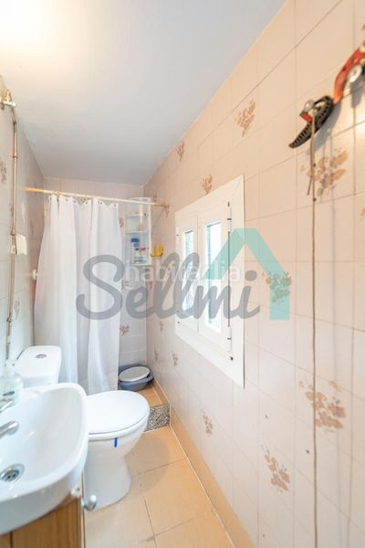 Foto c2fbe039-8f45-4ffc-a4d3-810d43ca2e38. Haus mit heizung parking in Aller