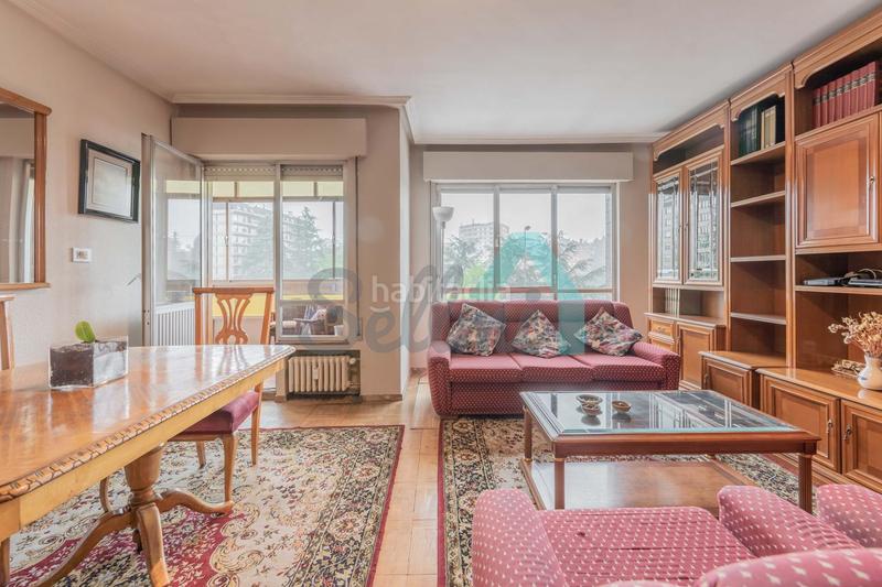 Foto 571f8e02-4265-4135-88d5-b002dce830b6. Location appartement avec chauffage parking dans El Cristo Oviedo