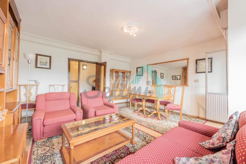 Foto a6231270-7f31-44a6-8bb7-1fce8e52c9ea. Location appartement avec chauffage parking dans El Cristo Oviedo
