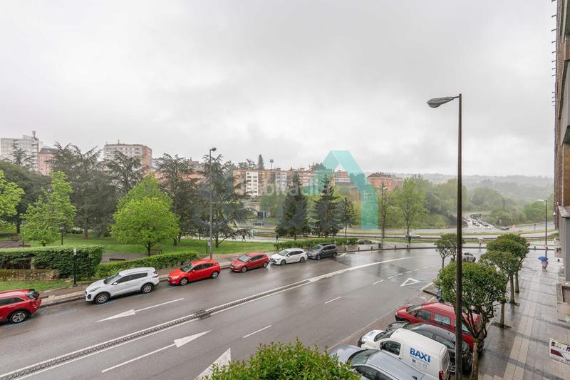 Foto b2f7313e-0951-40ac-a1bd-74ed6cf0b74d. Location appartement avec chauffage parking dans El Cristo Oviedo
