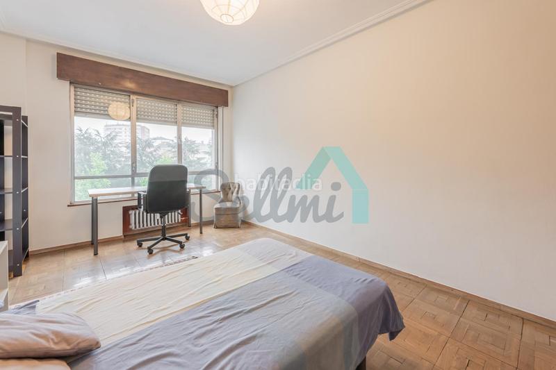 Foto c0138ec0-f293-4fcc-a845-6f76048d4f8d. Location appartement avec chauffage parking dans El Cristo Oviedo
