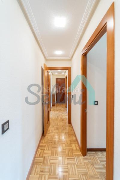 Foto 6184845a-8de3-41eb-bf10-45fa1421132b. Appartamento con riscaldamento parcheggio in Corredoría - La Carisa - Prado de La Vega Oviedo