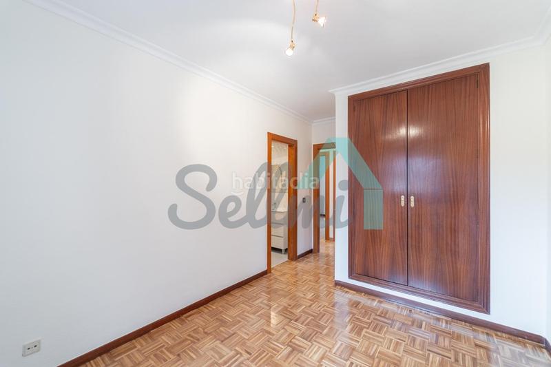 Foto 6623fd8f-7618-4da1-b4c1-a1c124564491. Appartamento con riscaldamento parcheggio in Corredoría - La Carisa - Prado de La Vega Oviedo