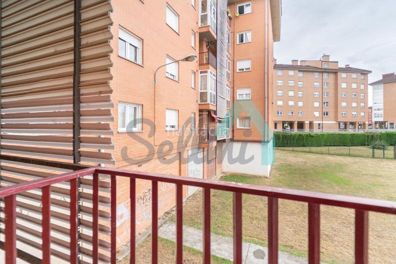 Foto 8b342d2b-dee3-4347-8c90-4b4df8aa968f. Appartamento con riscaldamento parcheggio in Corredoría - La Carisa - Prado de La Vega Oviedo