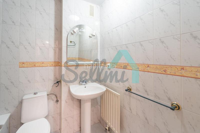 Foto e5da3db5-2979-41a7-aa04-92eb792ddebc. Appartamento con riscaldamento parcheggio in Corredoría - La Carisa - Prado de La Vega Oviedo