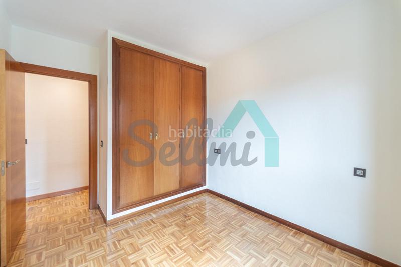 Foto 6ba94ea2-0a38-4cec-9f1e-1d81d1c94d56. Appartement avec chauffage parking dans Corredoría - La Carisa - Prado de La Vega Oviedo