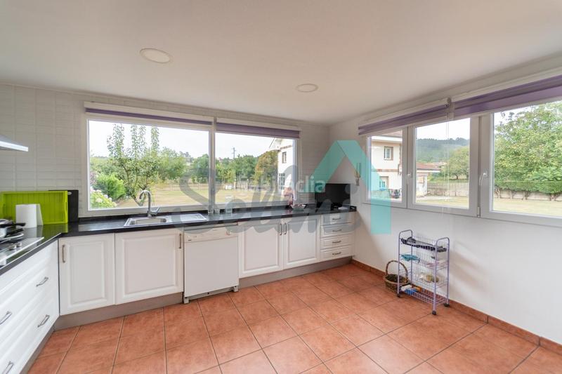 Foto 8a063ac1-3202-41c7-9f15-9aa4156e0001. House with heating parking in Selorio - Tornón Villaviciosa