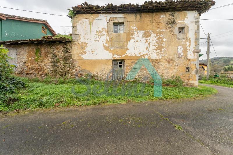 Foto 132ba871-5ba8-4490-8681-c2f66e9d82a7. Casa pareada en Grado