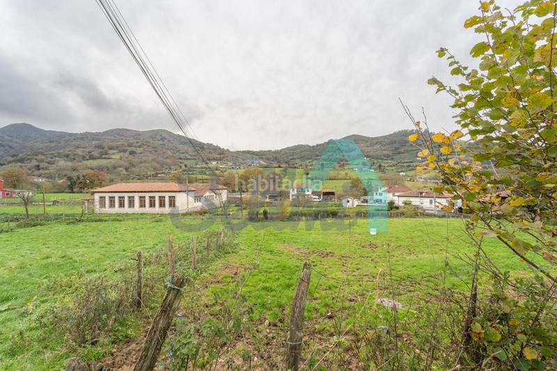 Foto 1b8e177f-b067-41cf-a84f-4ae1ec93ae6a. Casa pareada en Grado