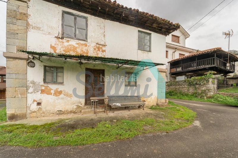 Foto 81d04b9a-70df-47b3-88f2-1560ed7b03a8. Casa pareada en Grado