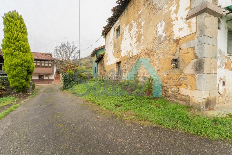 Foto e5aba5c1-676f-4ef0-9610-48b6f39f2f02. Casa pareada en Grado