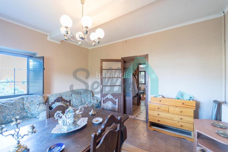 Foto bca7060f-dee1-4ba5-a168-ddf212cbf6bd. Casa en Grado