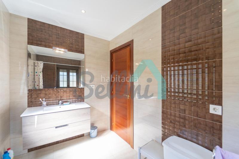 Foto c457589f-2a0b-436c-9073-0a1a1e3ec898. Haus mit heizung parking in Grado