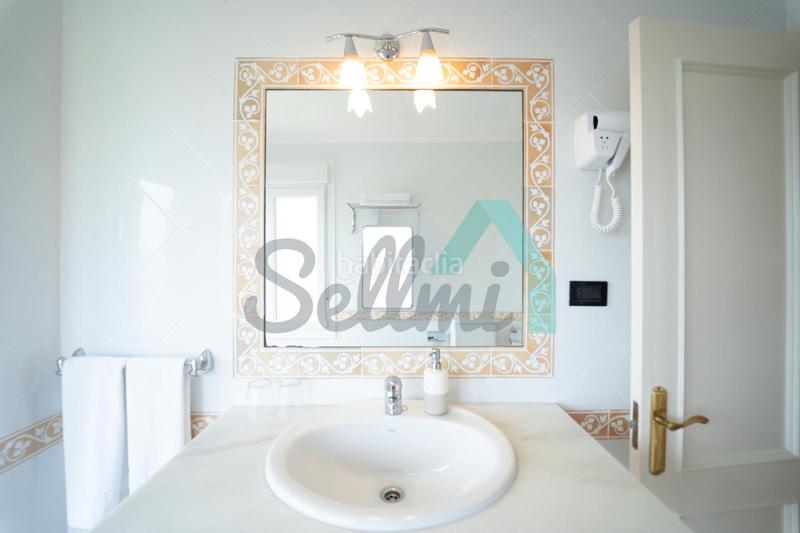 Foto 0203b0e9-d538-4976-8343-d6193858bfeb. Doppelhaus mit heizung parking in Parroquias Norte - Naranco Oviedo