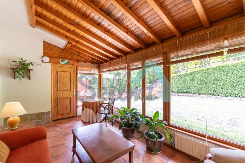 Foto 1ba67540-4cd6-4782-8b3f-8402611255f1. Doppelhaus mit heizung parking in Parroquias Norte - Naranco Oviedo