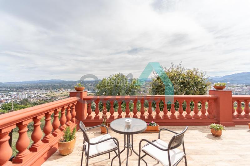 Foto 22f89d10-37d7-4f12-b45e-cad579db34f2. Doppelhaus mit heizung parking in Parroquias Norte - Naranco Oviedo