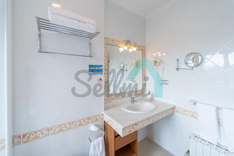 Foto 284de991-079d-4f35-a3e9-7e1ee9eed6f8. Doppelhaus mit heizung parking in Parroquias Norte - Naranco Oviedo