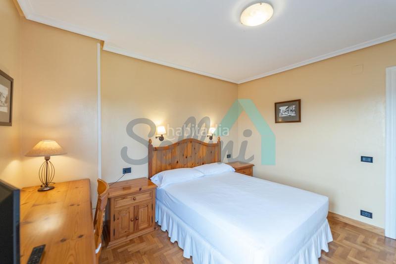 Foto 38ba59a3-0a27-4b39-ba93-27ab34de44ec. Doppelhaus mit heizung parking in Parroquias Norte - Naranco Oviedo