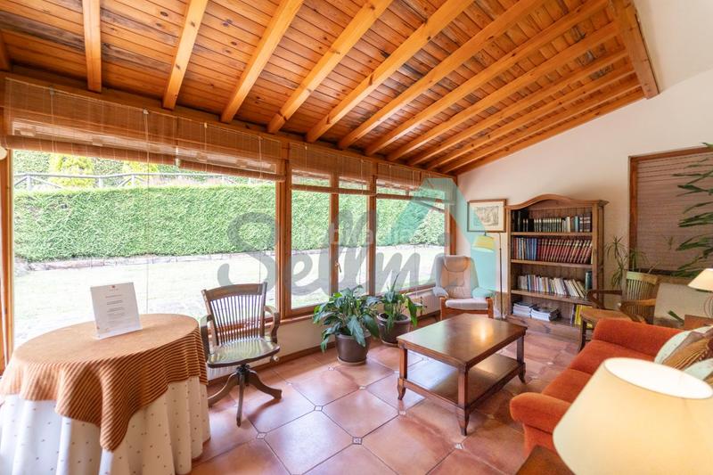 Foto 661ad77e-fa0d-4680-869f-9da03bcdbc29. Doppelhaus mit heizung parking in Parroquias Norte - Naranco Oviedo