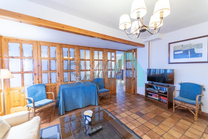 Foto 8fdeacce-a0ef-4bcc-99c3-a26a7d00cefd. Doppelhaus mit heizung parking in Parroquias Norte - Naranco Oviedo