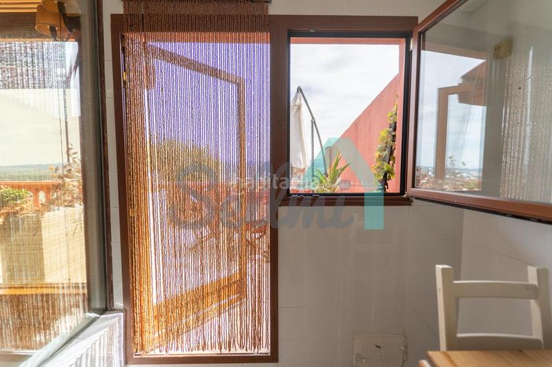 Foto 9c451cc4-7d17-4d47-8bee-69b6e68338f2. Doppelhaus mit heizung parking in Parroquias Norte - Naranco Oviedo