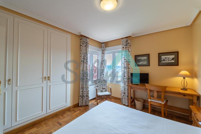 Foto b386d423-974e-46d2-b5e8-6c6533201d6d. Doppelhaus mit heizung parking in Parroquias Norte - Naranco Oviedo