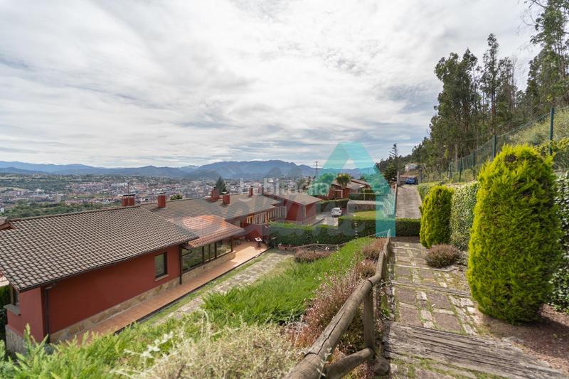 Foto c814a4db-f851-4349-88ab-ae3dd9f07b4c. Doppelhaus mit heizung parking in Parroquias Norte - Naranco Oviedo