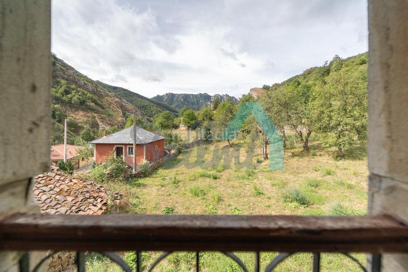 Foto b9921b0f-9ee8-4326-a07c-cad4977d701c. Maison dans Somiedo