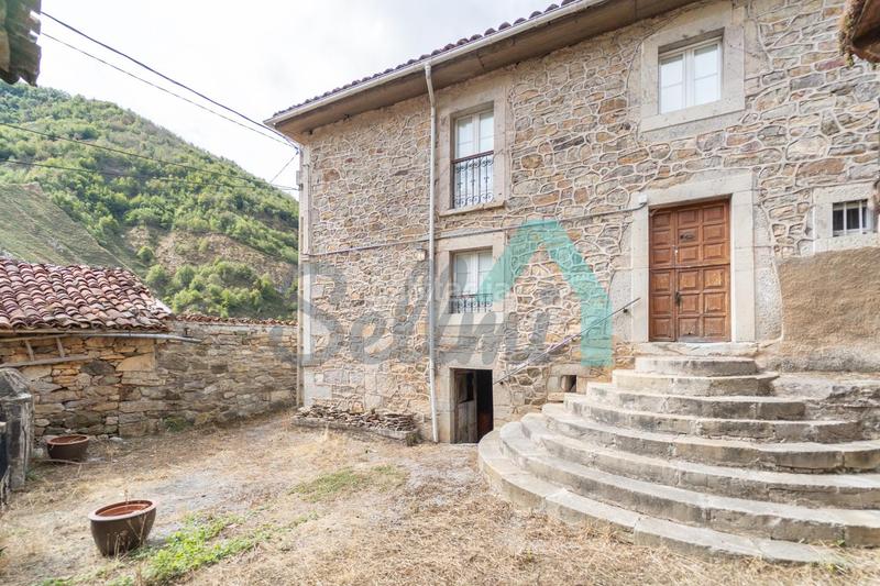 Foto e50eea85-dfae-4024-adda-c0f343ca6b5d. Maison dans Somiedo