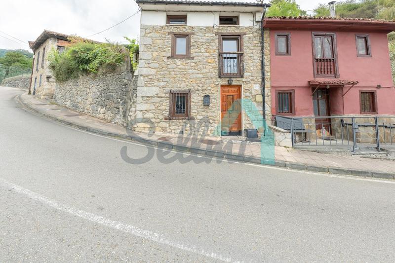 Foto 8b5da6d9-ed69-4318-83f1-20ac33c16cde. Casa pareada en Lena
