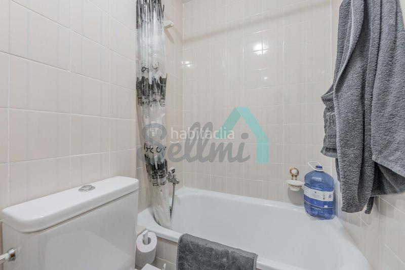 Foto 4757f628-4a87-45e5-b03d-599e84afb895. Appartamento con riscaldamento in Buenavista Oviedo