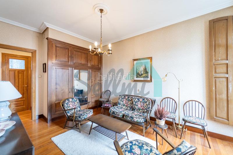 Foto a2102910-94f9-4b19-8c18-ff71bcdd6bdd. Location appartement avec chauffage dans Parque San Francisco - Uría Oviedo
