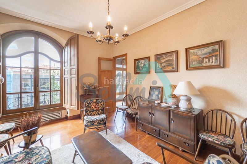 Foto bf45d8d0-b153-40c1-8757-9ce844d1b24b. Location appartement avec chauffage dans Parque San Francisco - Uría Oviedo