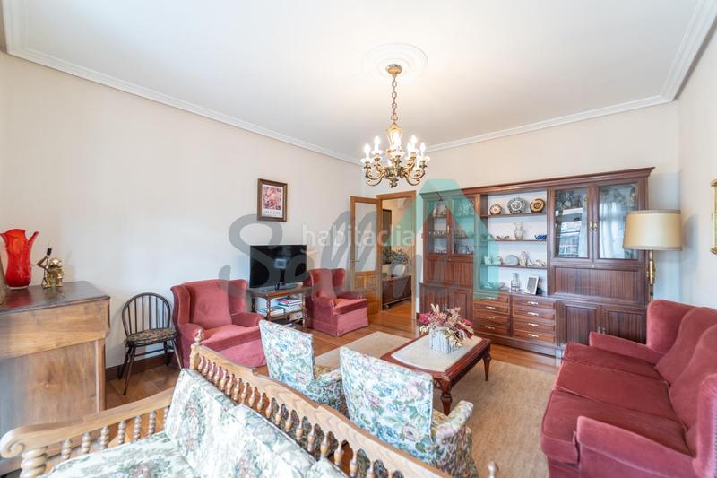 Foto fabcde47-bd94-4819-ae5c-87727917b809. Location appartement avec chauffage dans Parque San Francisco - Uría Oviedo