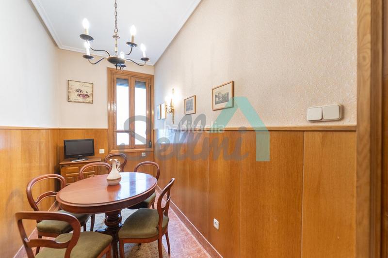 Foto 457a173a-a456-4b5b-a1b7-a4b0067a58a3. Rent flat with heating in Parque San Francisco - Uría Oviedo