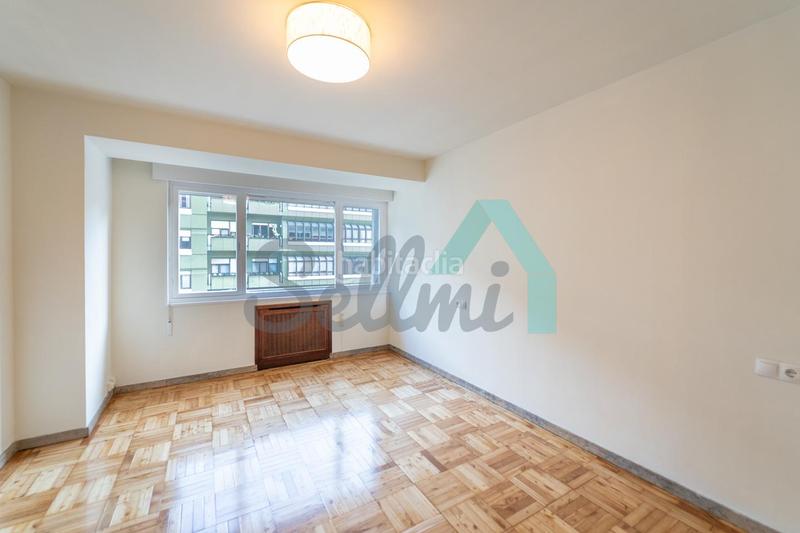 Foto fe719a55-f4d4-4987-8281-d3520c61d4af. Location appartement avec chauffage parking dans Masip Oviedo