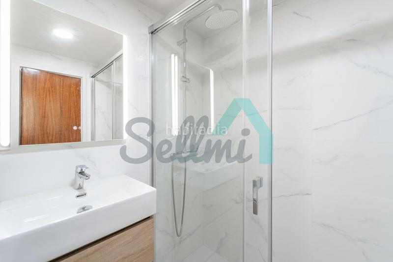 Foto 78a60e22-0d43-43bc-bda4-a1c79d2b1825. Rent flat with heating parking in Masip Oviedo