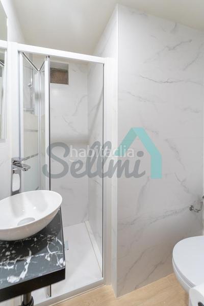 Foto 82bee9ab-18fe-4b0e-af20-6b139f349ed2. Rent flat with heating parking in Masip Oviedo