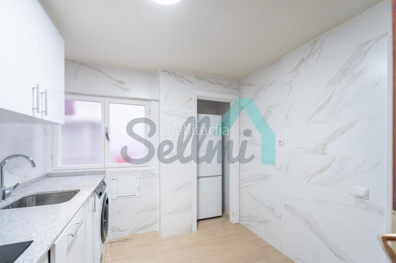 Foto 05c1f992-d9ad-4e08-afa1-5c2e2c18f8b3. Alquiler piso en Masip Oviedo