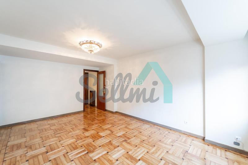 Foto 314e64f9-079d-4873-9e48-8aa222ad8679. Alquiler piso en Masip Oviedo